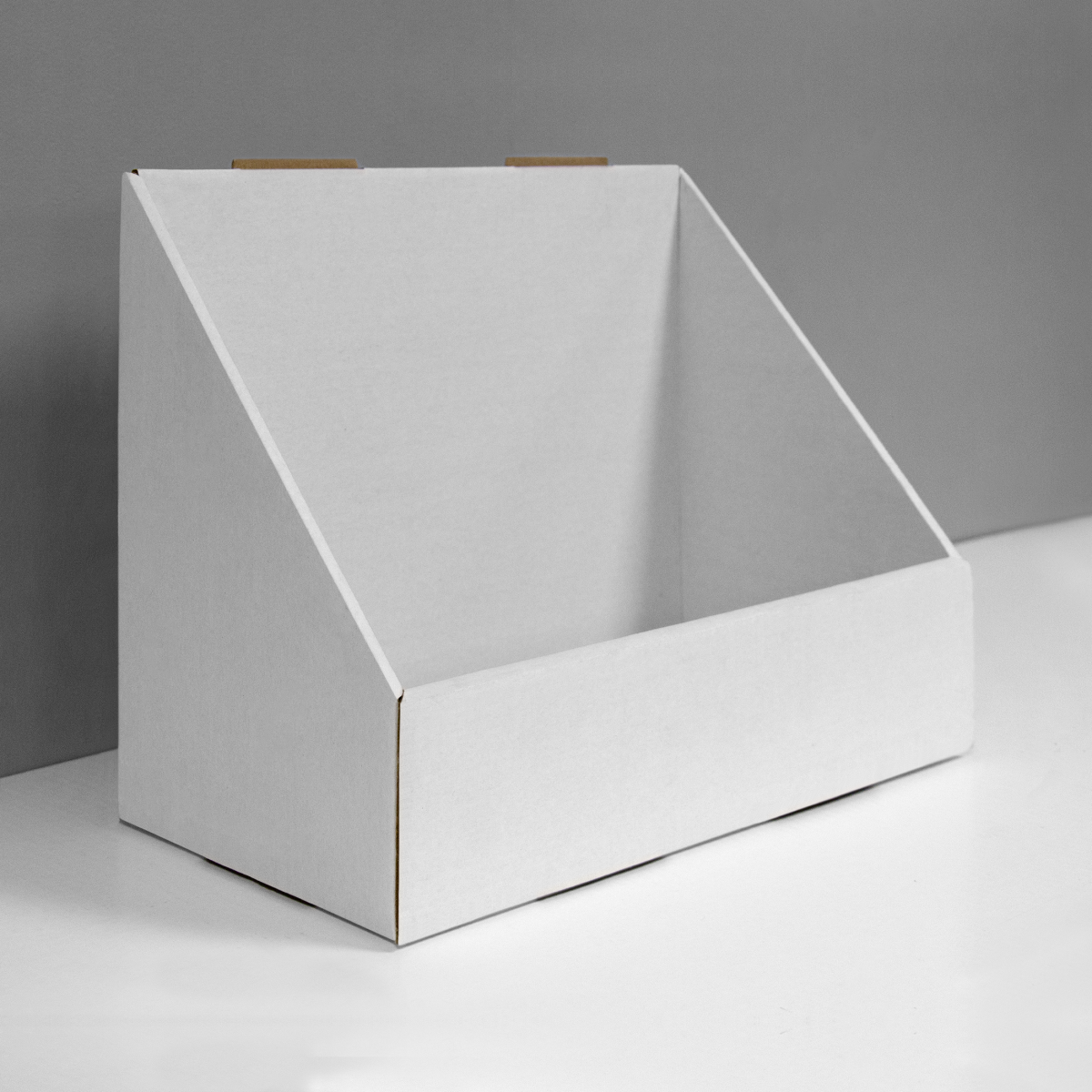 Présentoir de comptoir large en angle en carton avec façade haute - blanc