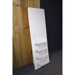 Chevalet de carton avec panneau et présentoirs/tablettes accrochés pour contenir CD, dvd et autres - blanc