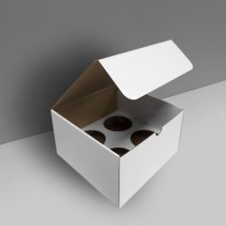 Cardboard box display with 4 round inserts and cover - white